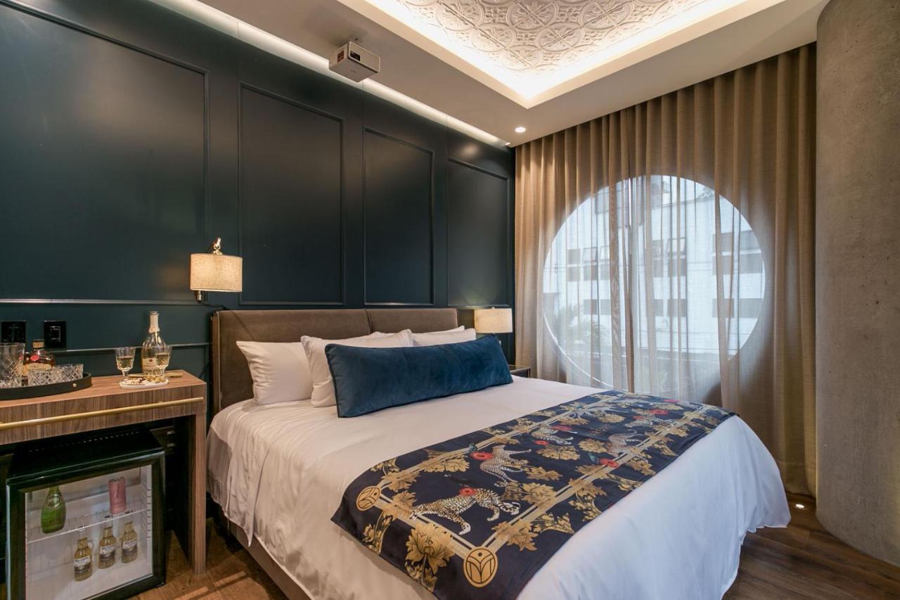 Hotel Marquee ميديلين المظهر الخارجي الصورة Deluxe Room
