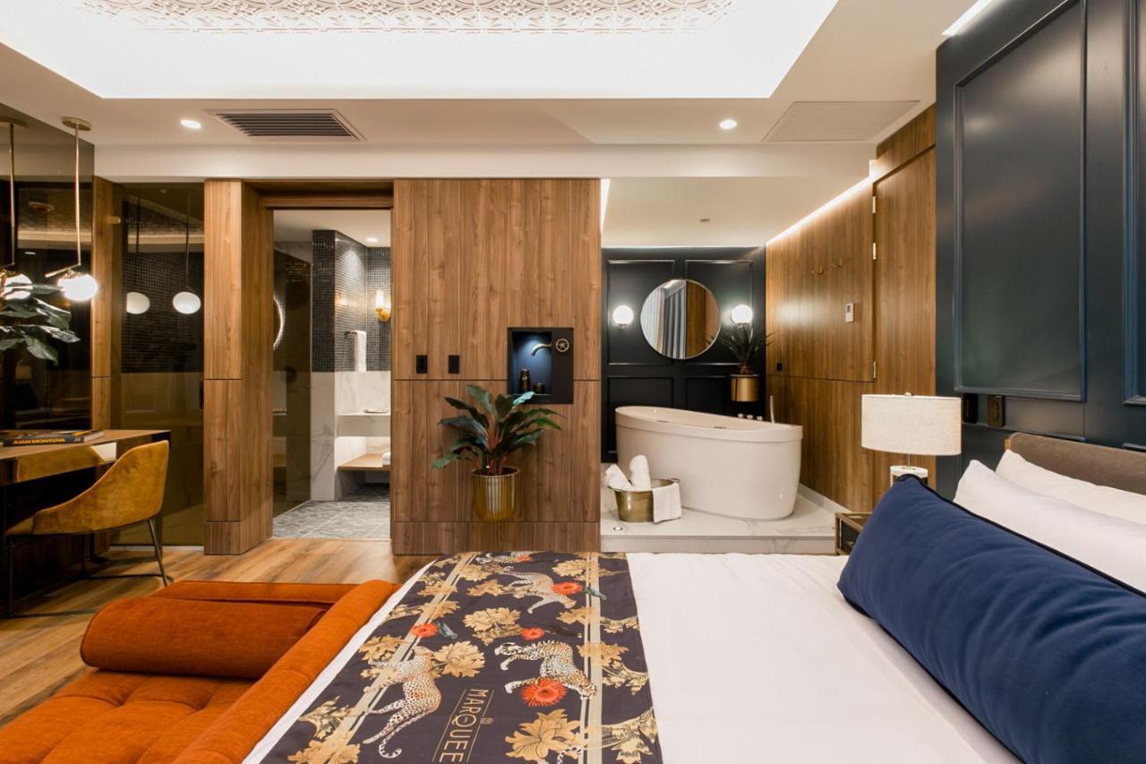 Hotel Marquee ميديلين المظهر الخارجي الصورة