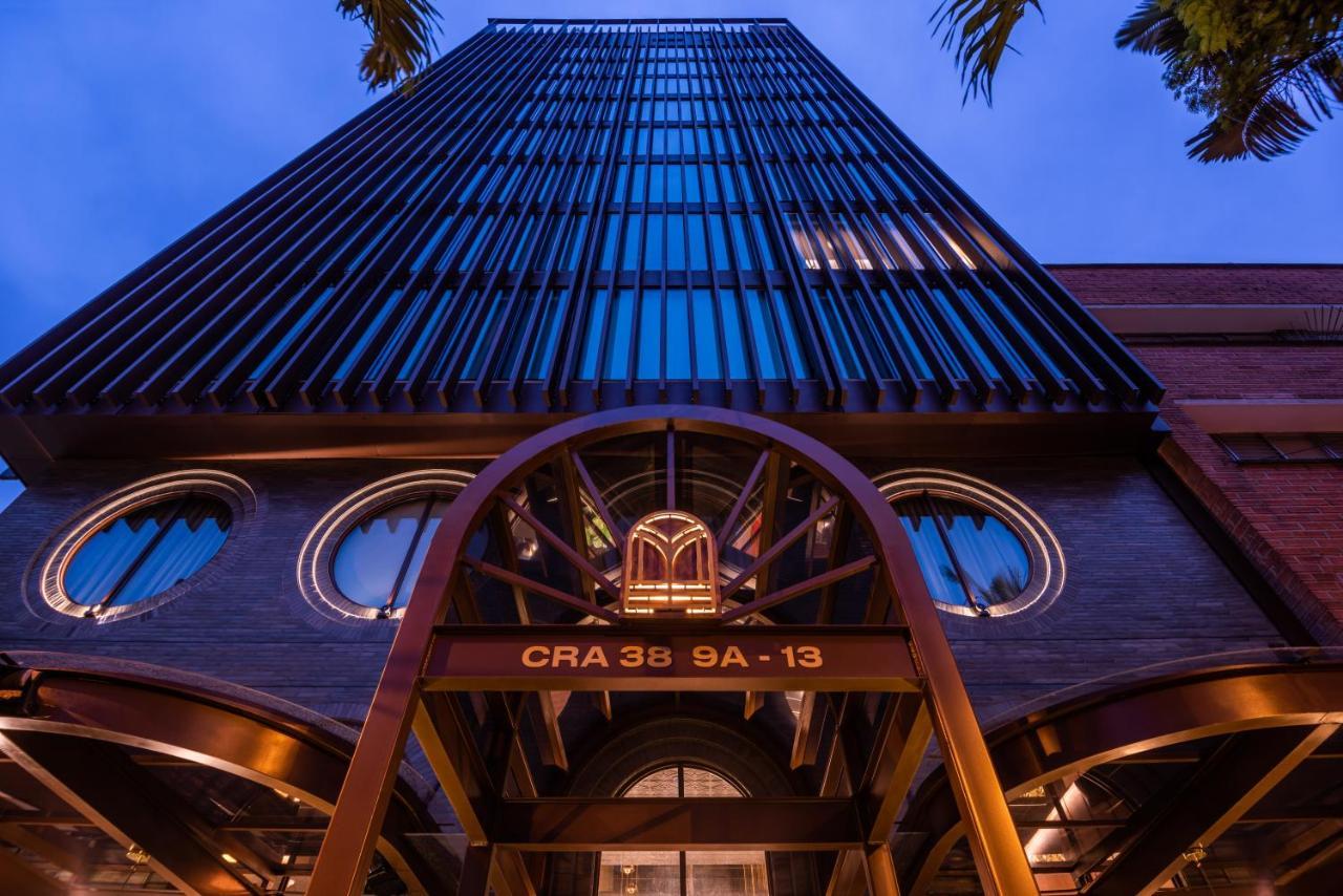 Hotel Marquee ميديلين المظهر الخارجي الصورة The building's entrance