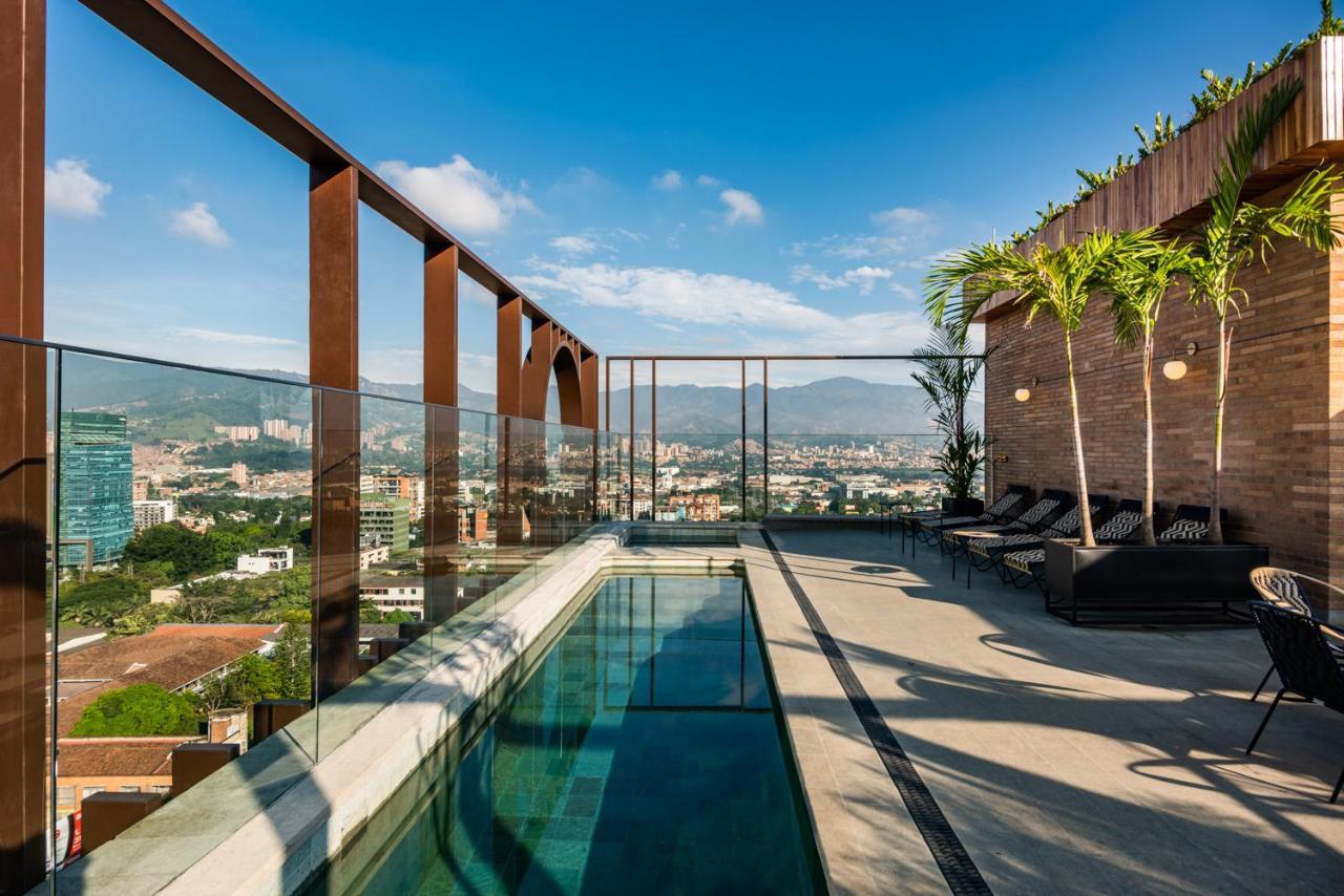 Hotel Marquee ميديلين المظهر الخارجي الصورة Skyline pool