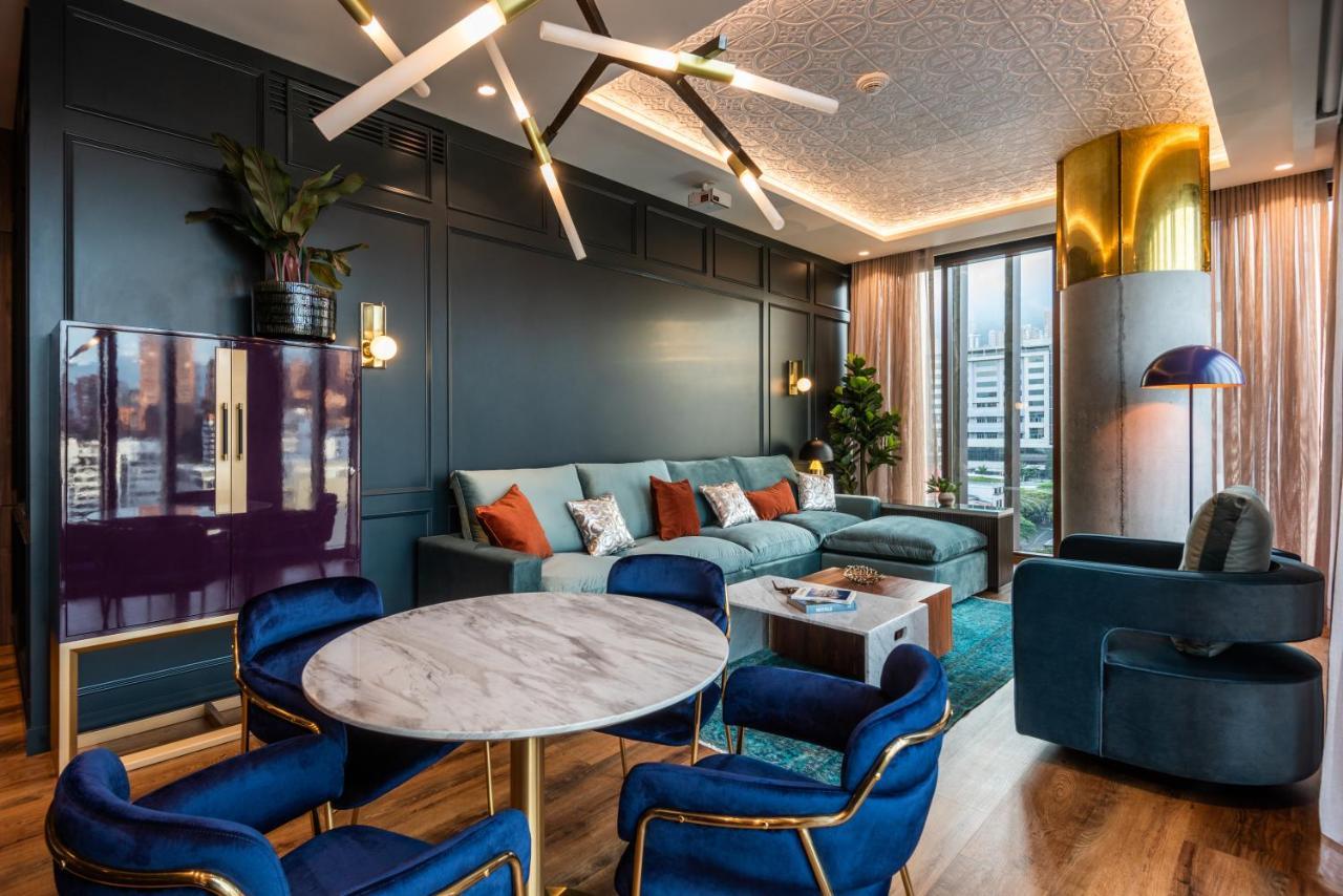 Hotel Marquee ميديلين المظهر الخارجي الصورة The Club at The Collective Old Oak